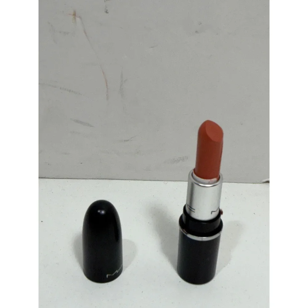 MAC Matte Lipstick Kinda Sexy Neutral Peachy Pink Nude A25 mini bullet size read